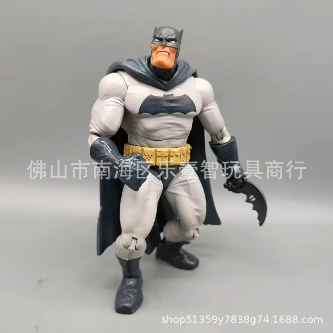 DC Bulk Justice League Various Forms Batman Figure Dark Knight Arkham 6-inch Action Figure Toy Model Ornament Toy Gift