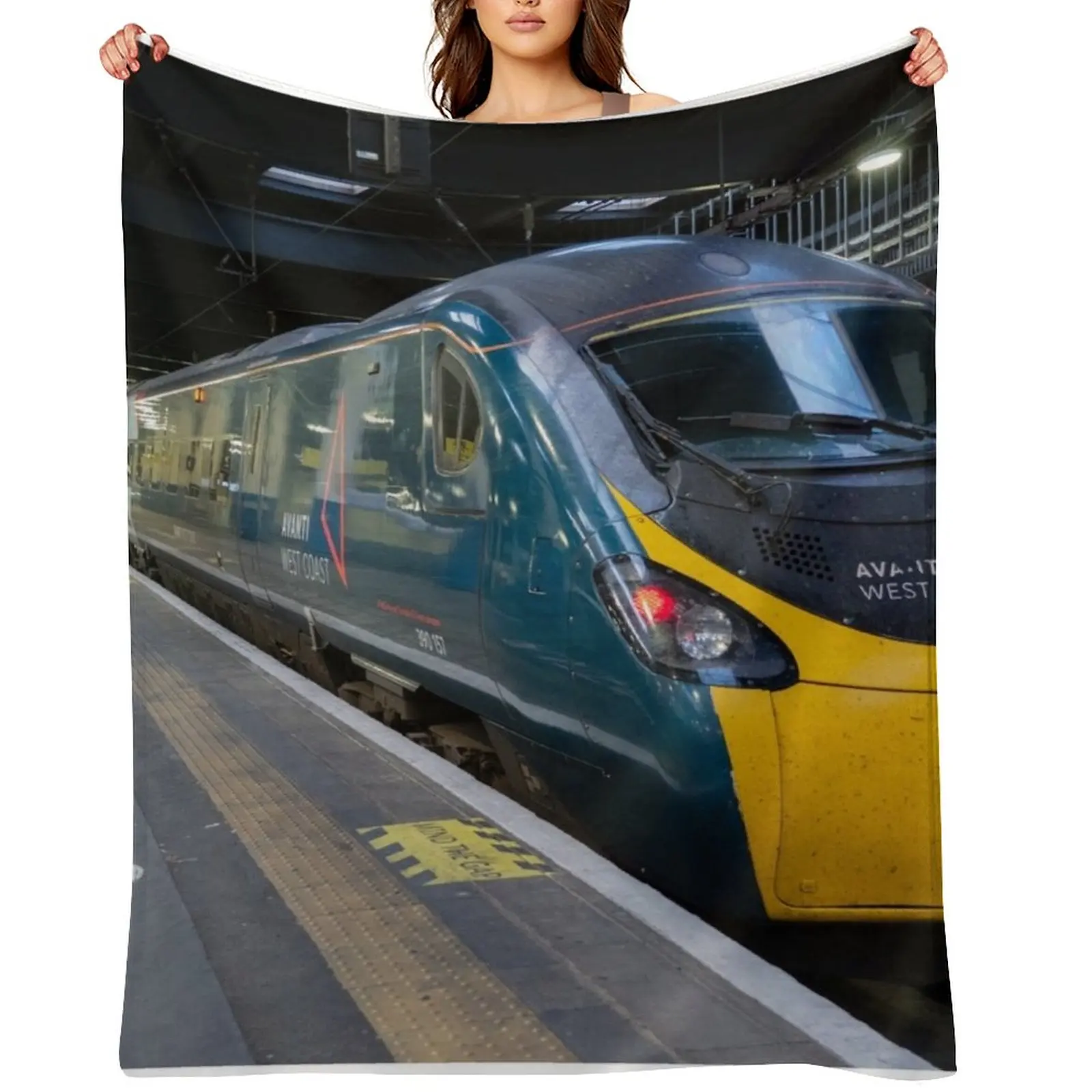 

Euston Pendolino Throw Blanket Flannel Cute Thins Plush Blankets