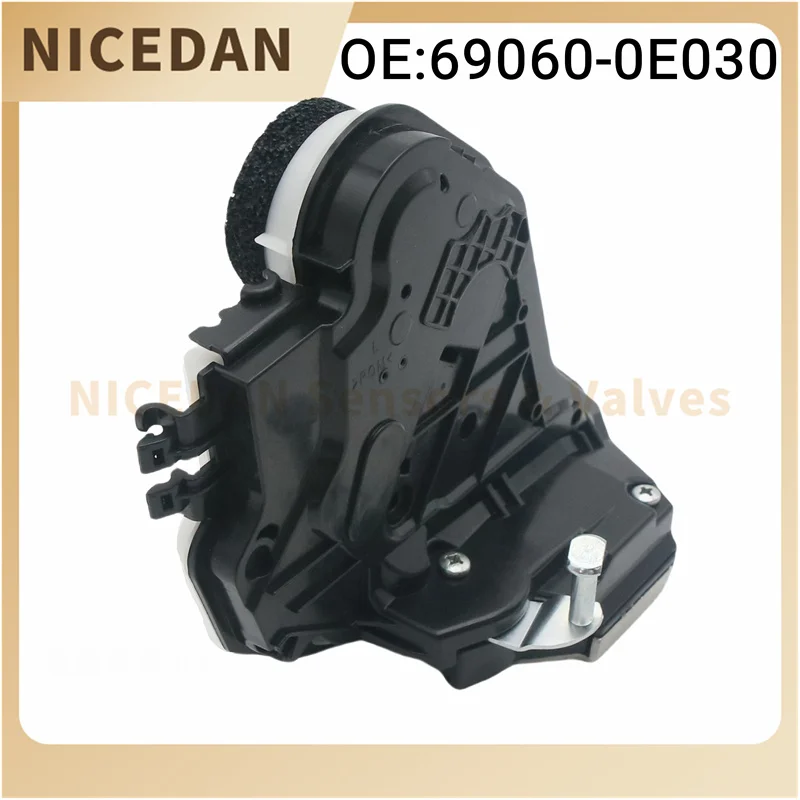 

Привод защелки замка задней левой двери для Toyota Tundra Sequoia Highlander 2014-2025 690600E030 Автозапчасти 69060-0E030 69060 0E030