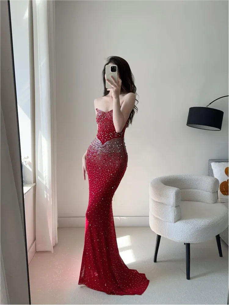 

Light luxury strapless diamond-encrusted fishtail birthday party toasting dress