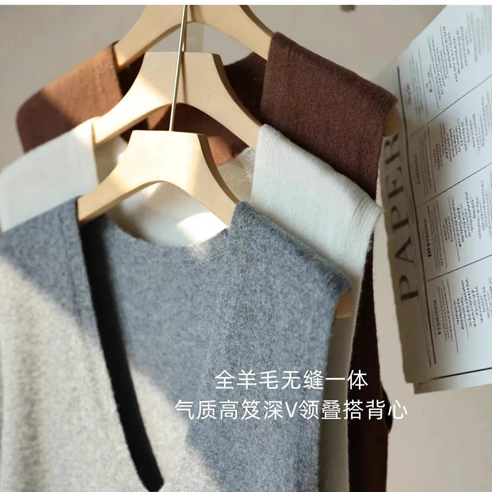 

Autumn and Winter V-neck Wool Knitted Vest Women Loose and Thin