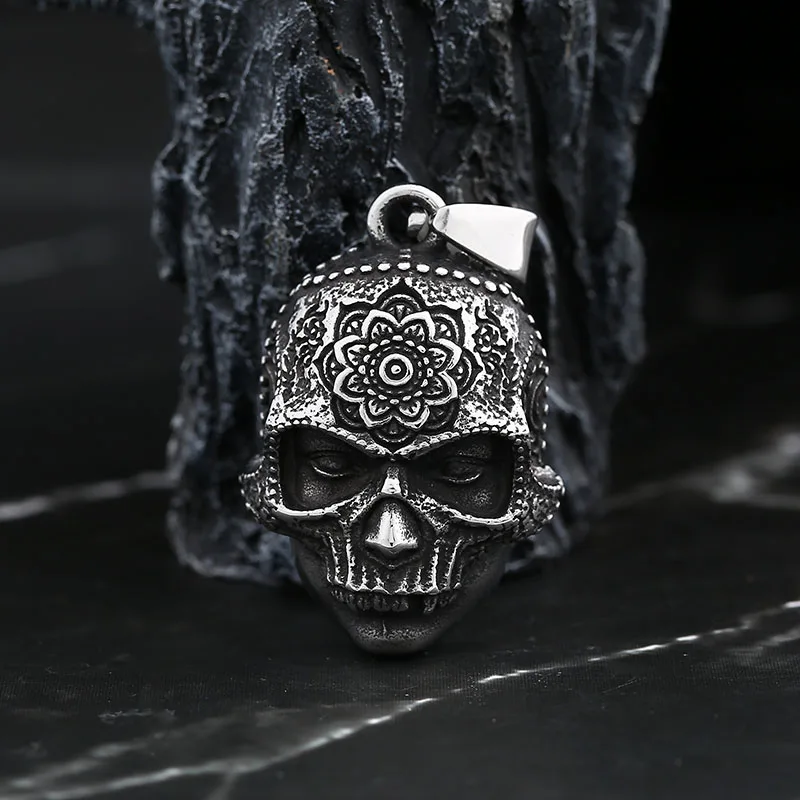 Punk Rock 2024 New Vintage Stainless Steel Skull Head And Pattern Necklace For Men Gothic Chain Biker Jewelry Party Gift