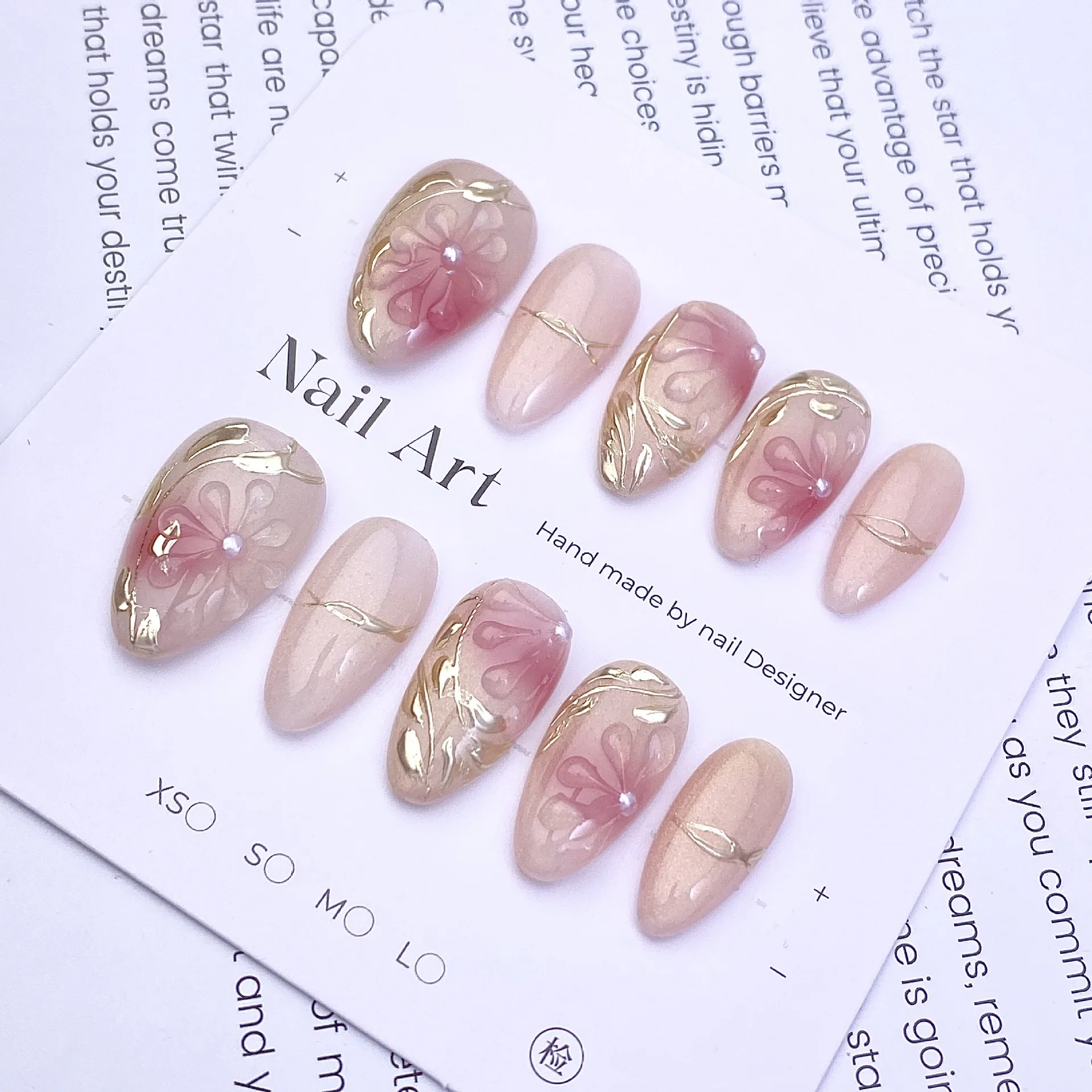 10Pcs Short Almond Handmade False Nails Tips Pink Gradient 3D Flower Gilded Design Press on Nails Cat's Eye Detachable Fake Nail
