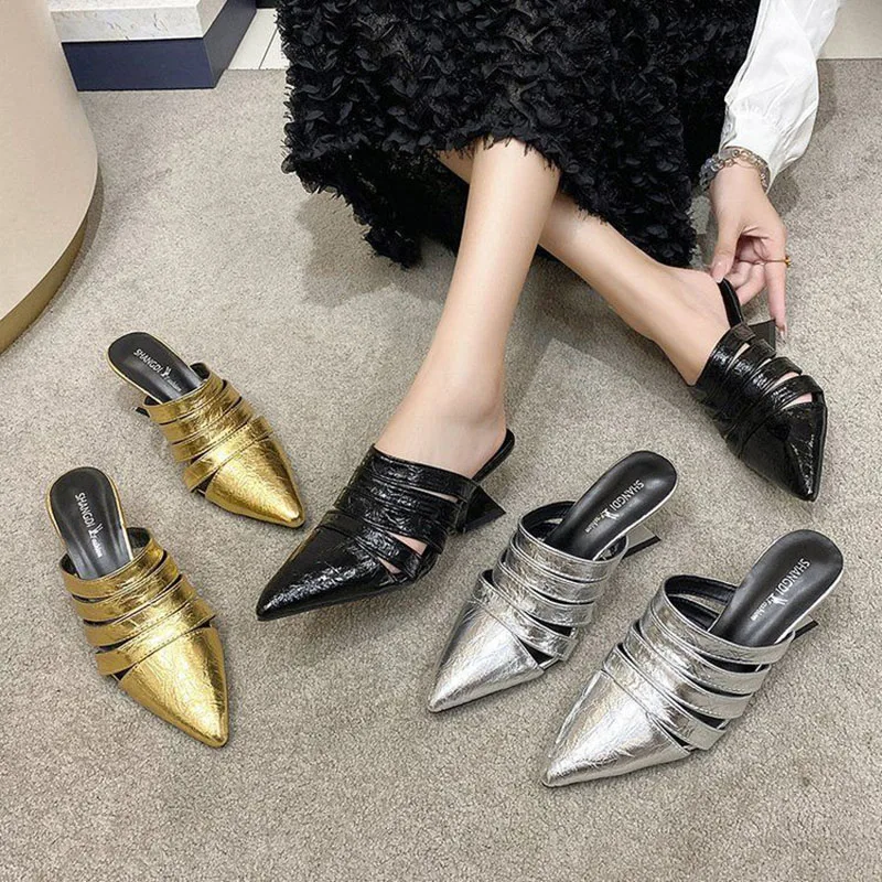 

Spring Summer Hollow Pointed Slippers For Women American Fashion Retro Block Heel Pleated Pu Leather Wrapped Toe Sandals