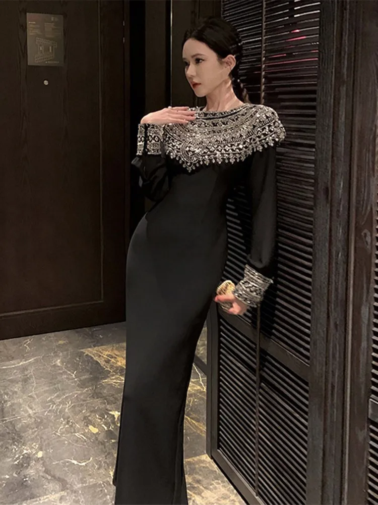 A black dress with unique and distinctive ethnic style