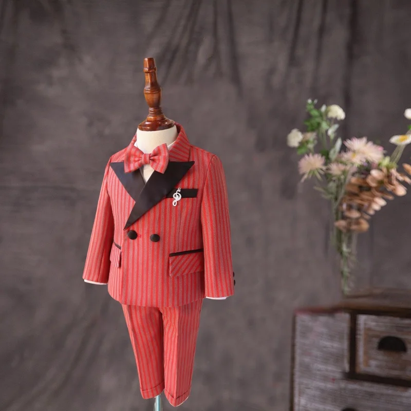 Boys 5Pieces Red Striped Wedding Suit Set With Jacket Vest Pants Bowtie Brooch Kids Piano Host Speech Chorus Performance Costume