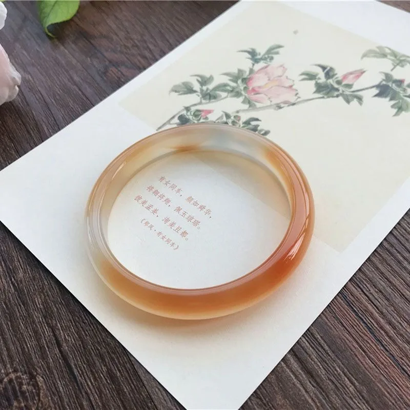 

Ice Kind Fashion Chalcedony Agate Flat Bar Bracelet