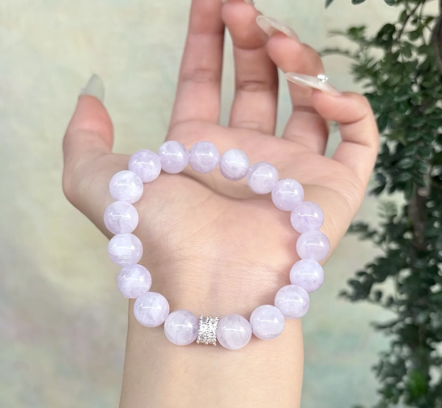 Elegant Noble Natural Lithium Purple Gem Bracelet Top Quality Round Beads Bangles Stretchy Handring Stylish Fine Jewelry