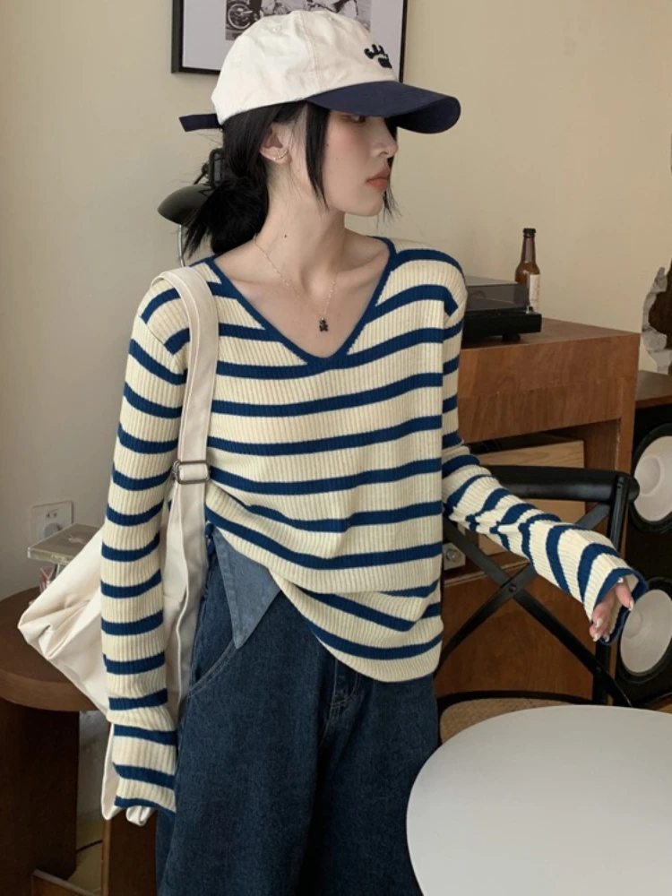 

New Korean Style Y2k V-neck Striped Sweater Women Aesthetics Vintage Oversize Knit Jumper Female Fall Long Sleeve Pullovers Tops