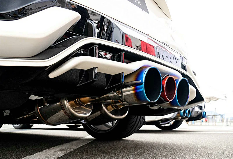

suitable for For Honda Civic FK8 Type R BLZ Style Rear Bumper Diffuser Garnish