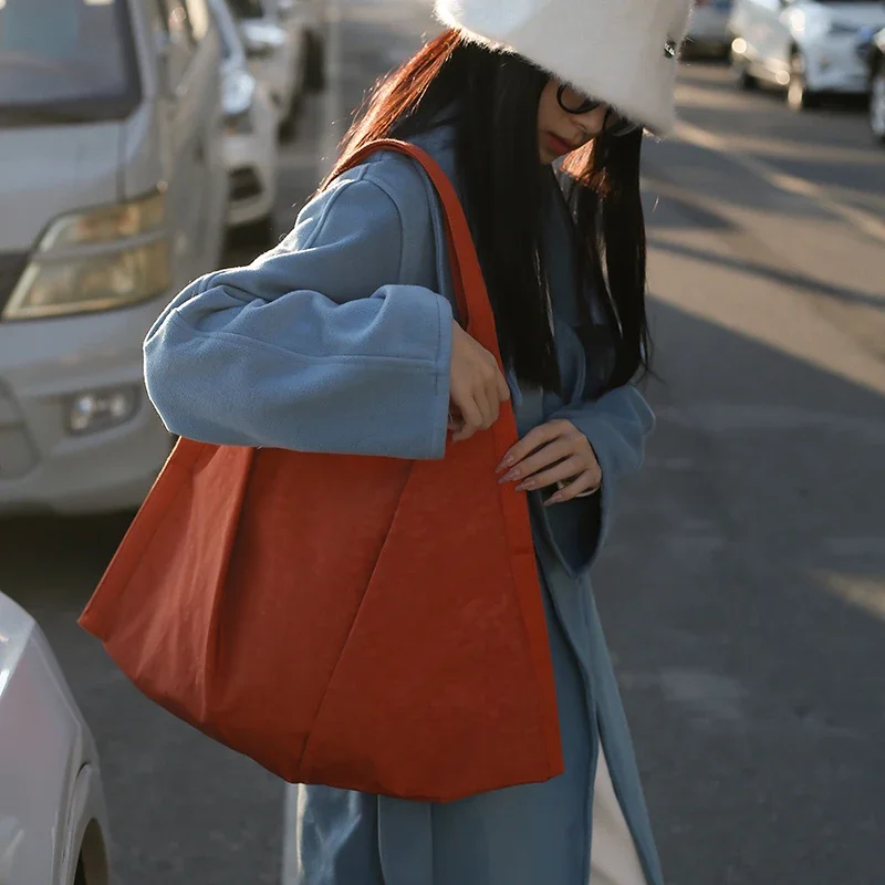 Bolso de hombro de nailon con patrón oscuro para mujer, bolsa de mano informal de gran capacidad, de alta calidad, a la moda, 2024