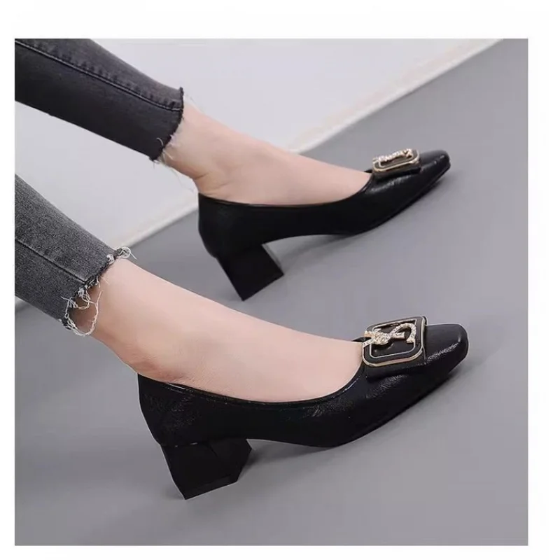 Thumbnail 3 - #8 Latest Middle Heels Offers