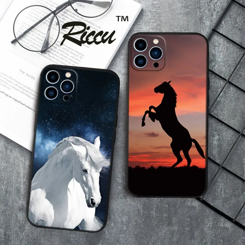 A galloping horse Phone Case FOR IPhone 14 13 11 12 Pro 8 7 Plus X 13 Pro MAX XR XS MINI Soft Silicone Black Covers