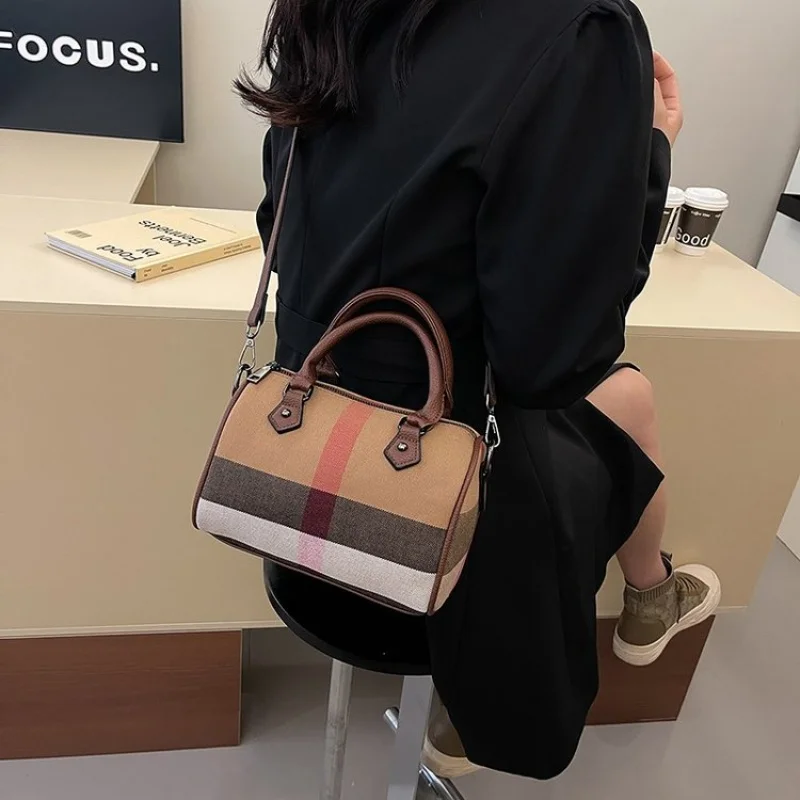 

Elegant-luxe 2025 New Ladies Luxury Brand Leather Hand Bag Famous Designer Classic Popular Casual​