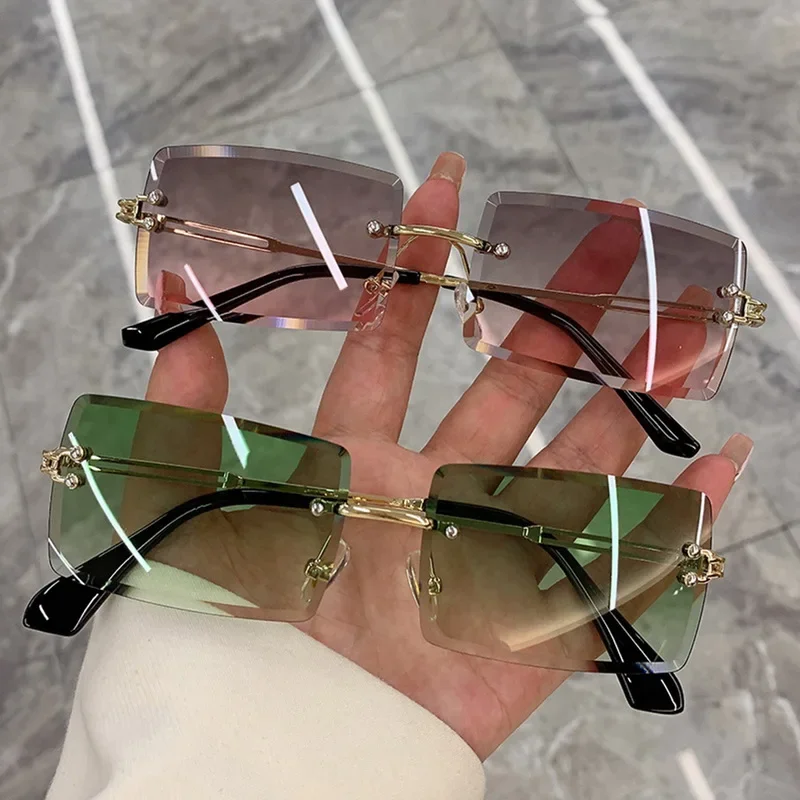 Vintage Fashion 2023 New Sunglasses Rimless Frameless Rectangle Shades Gradient UV400 Summer Traveling Sun Glasses for Women