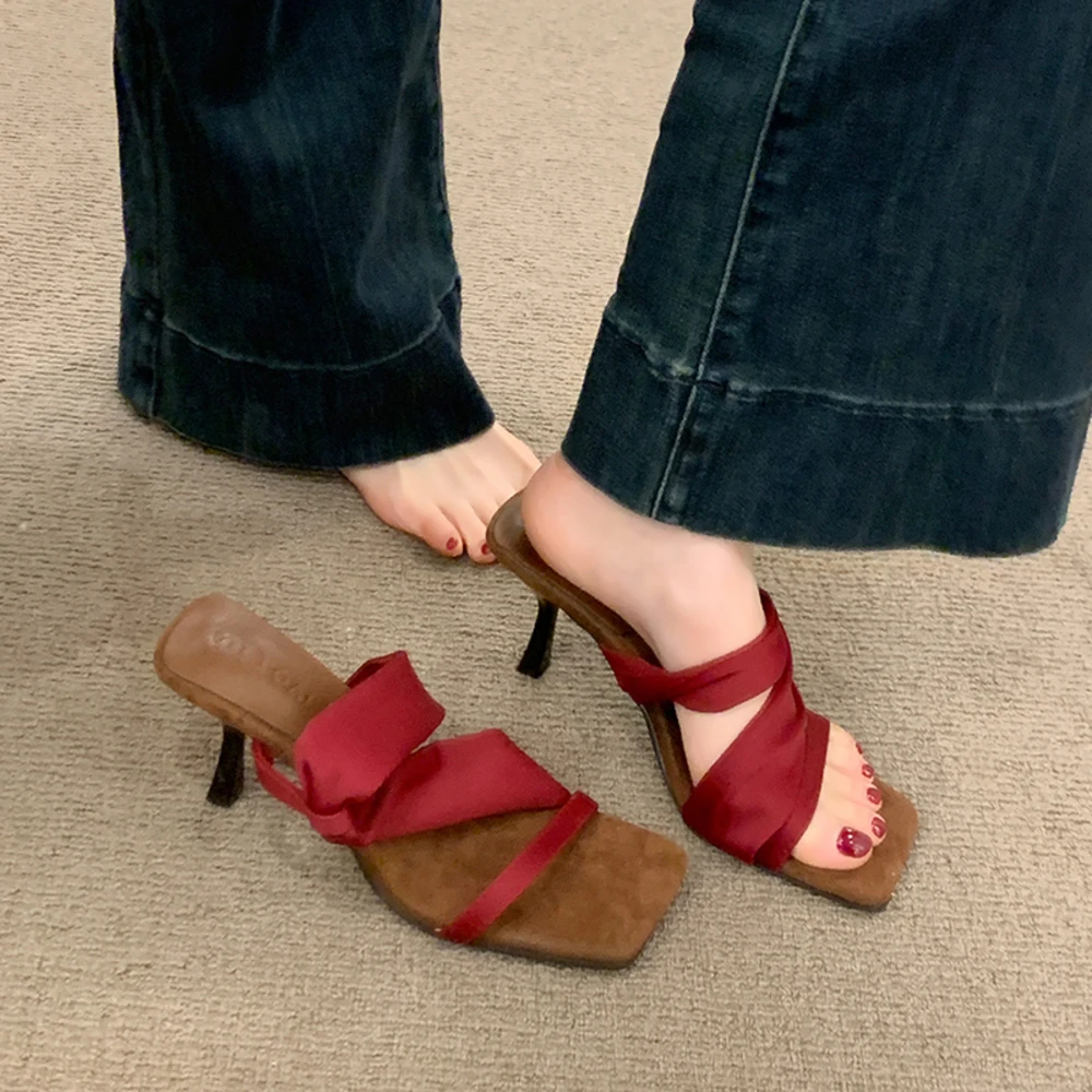 nuovi-sandali-con-zeppa-in-camoscio-di-alta-qualita-2026-estivi-con-punta-quadrata-tacco-alto-stile-spice-girl-open-toe-antiscivolo-con-cinturino-singolo-e-design-a-mezza-ciabatta