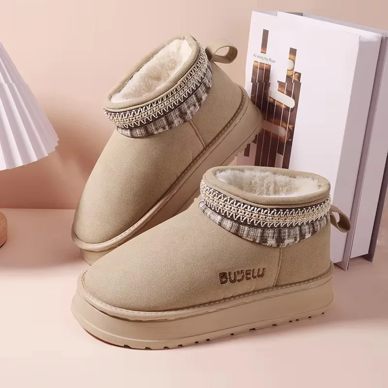 Nuevos zapatos peludos de invierno para mujer, zapatos clásicos esponjosos para casa, zapatillas cálidas de felpa para hombre, chanclas antideslizantes para interiores y exteriores a la moda para mujer