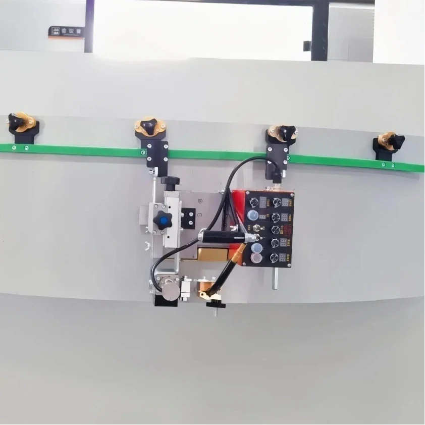 Wholesale Welder Equipment Pipe Mig Portable Welding Machine Welding Trolley Welder Robot For Standing Butt Welding