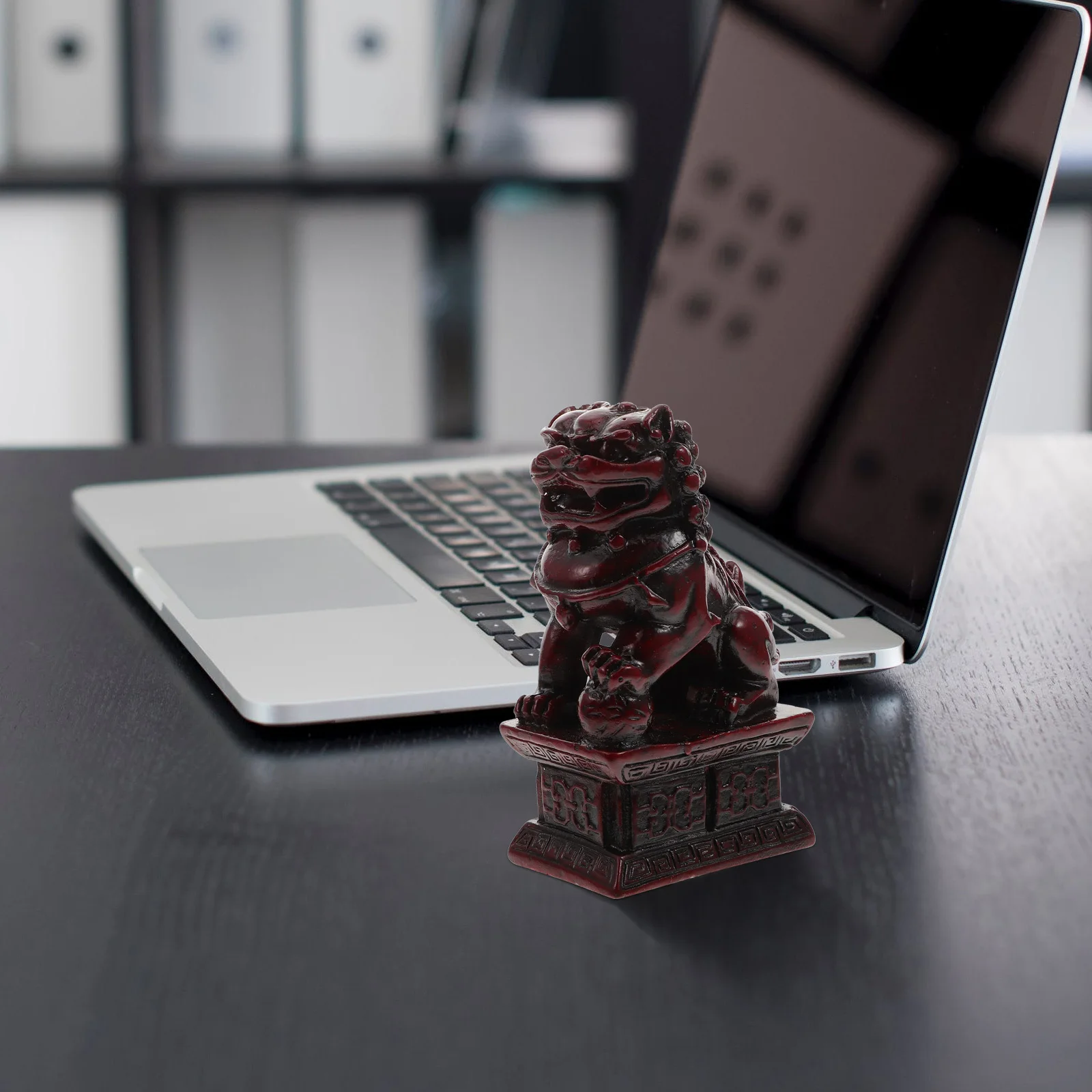 

1Pair Mini Resin Lion Decorations Chinese Tradition Fengshui Ornaments Desktop Decors Creative Home Artware Simple Resin Crafts