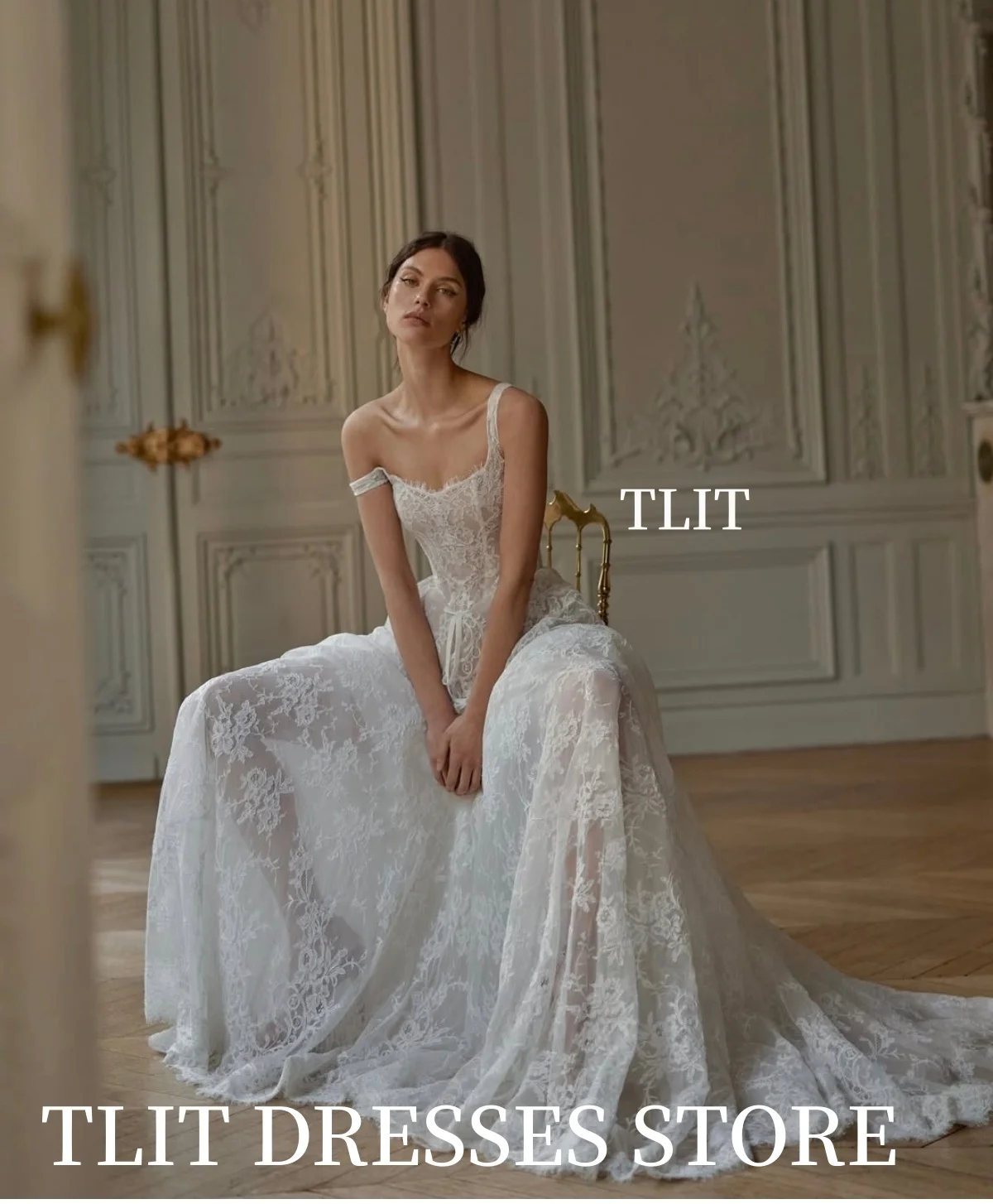 Luksusowe suknie ślubne w kształcie litery A z koronki TLIT, szyte na miarę, bez ramiączek, z odkrytymi ramionami i odkrytymi plecami.