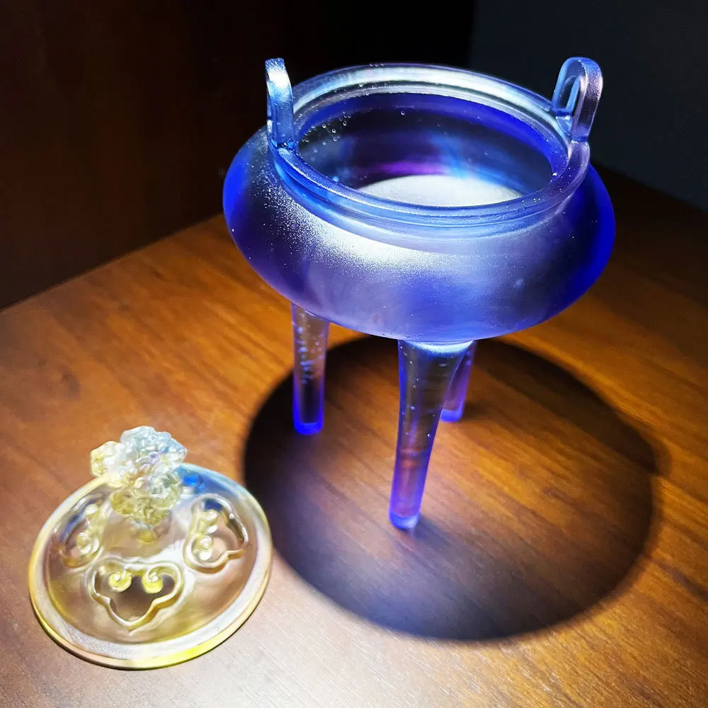Ancient glass aromatherapy furnace sandalwood powder burning glass Zen three-legged Taihu stone aromatherapy furnace court style