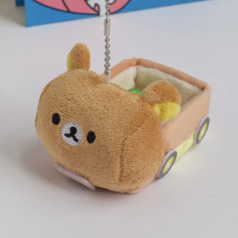 Kawaii Rilakkuma عروسة كارتون حقيبة الظهر المفاتيح أنيمي تحت عنوان سيارة ملحق الإبداعية هدية عيد ميلاد للأصدقاء