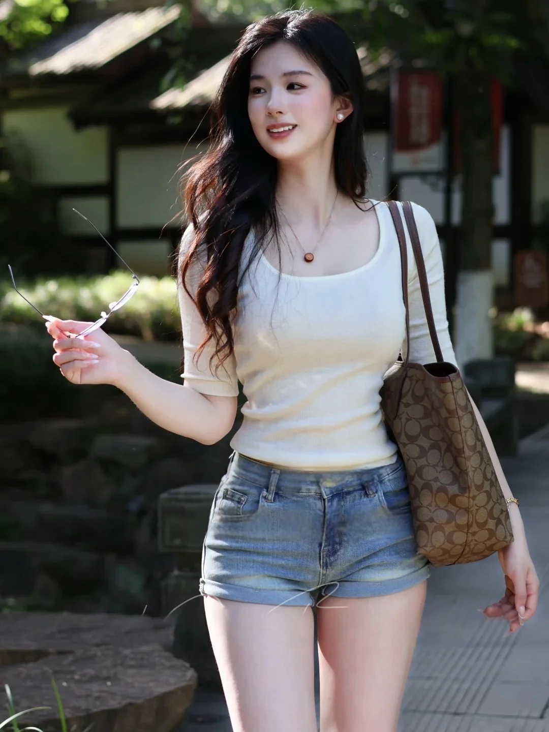 

Summer Slim Fit Short Sleeve Knitted T-Shirt And High Waist Jeans Two Piece Set Square Collar Soft Style Fashion Women's Ense...