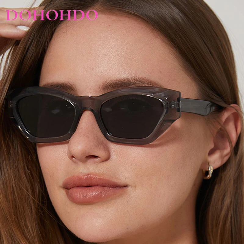 

Vintage Cat Eye Sunglasses Woman Retro Shades Street Photography Glasses Female Fashion Frame Small Square UV400 Oculos De Sol