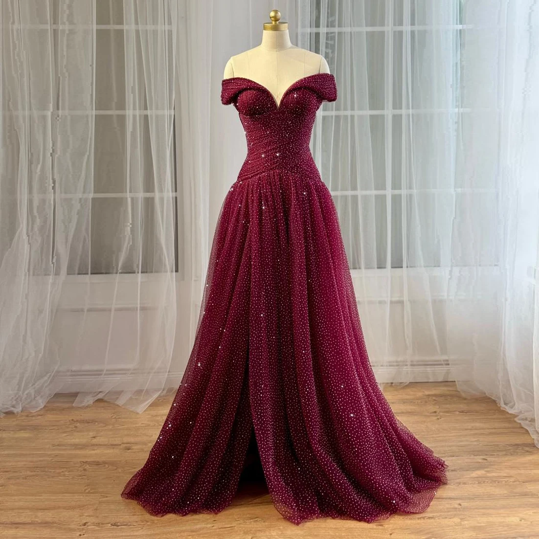 

Вечерние платья для выпускного вечера 2026 года, бордовые, из блестящего фатина, А-силуэт, с открытыми плечами, плиссированные, для свадебных торжеств, на заказ