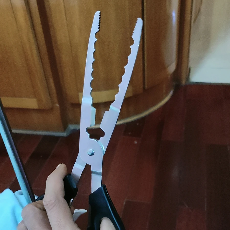 1Piece Stainless Steel Plier Fishing Gripper For Clamping Fish Wire Cutting Fishing Hand Tool