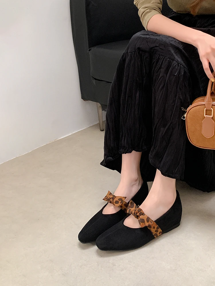 bla-ballerines-imprimees-leopard-large-largeur-bout-pointu-oe-rehaussant-mary-janes-grande-taille-femmes-oes-ow-hors-petit-pied