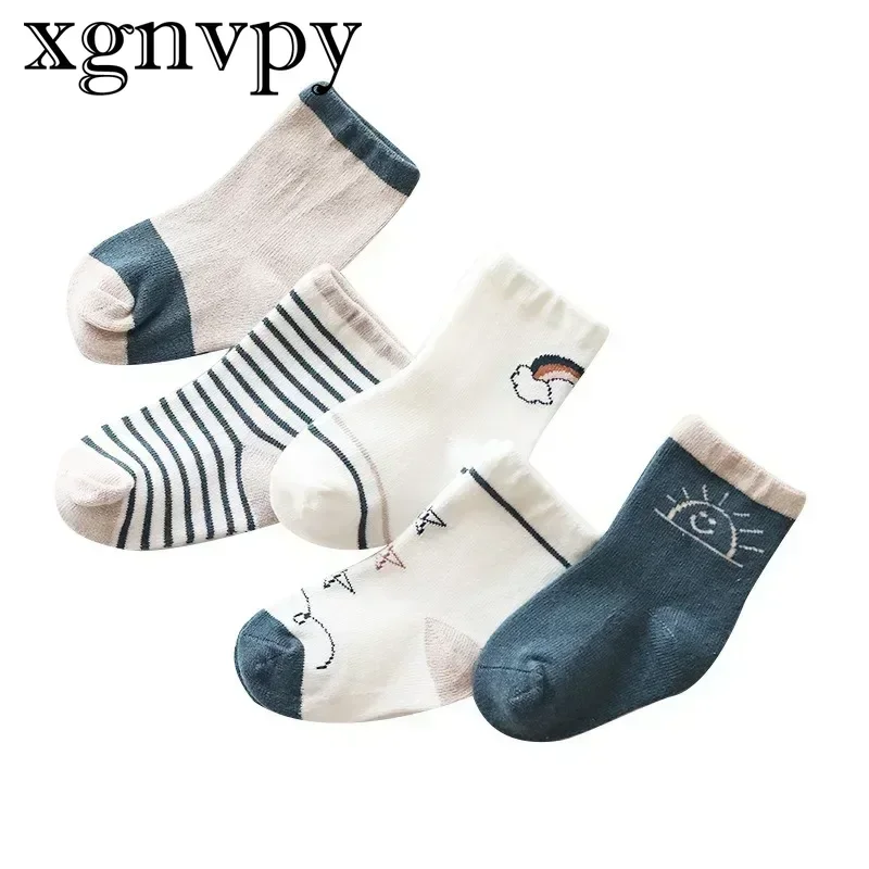 xgnvpy New Cartoon Midtube Children's Combed Cotton Socks Boys Girls Random Pair Delivery Assorted Colors Fun Designs