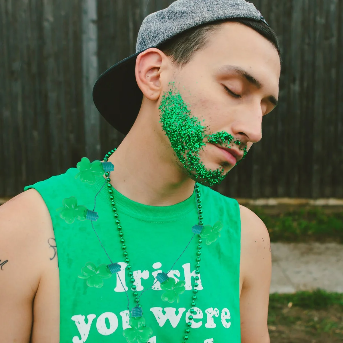 

Glowing Necklace Shamrock LED Accessories Popular Pendant -LEDs St Patrick's Day