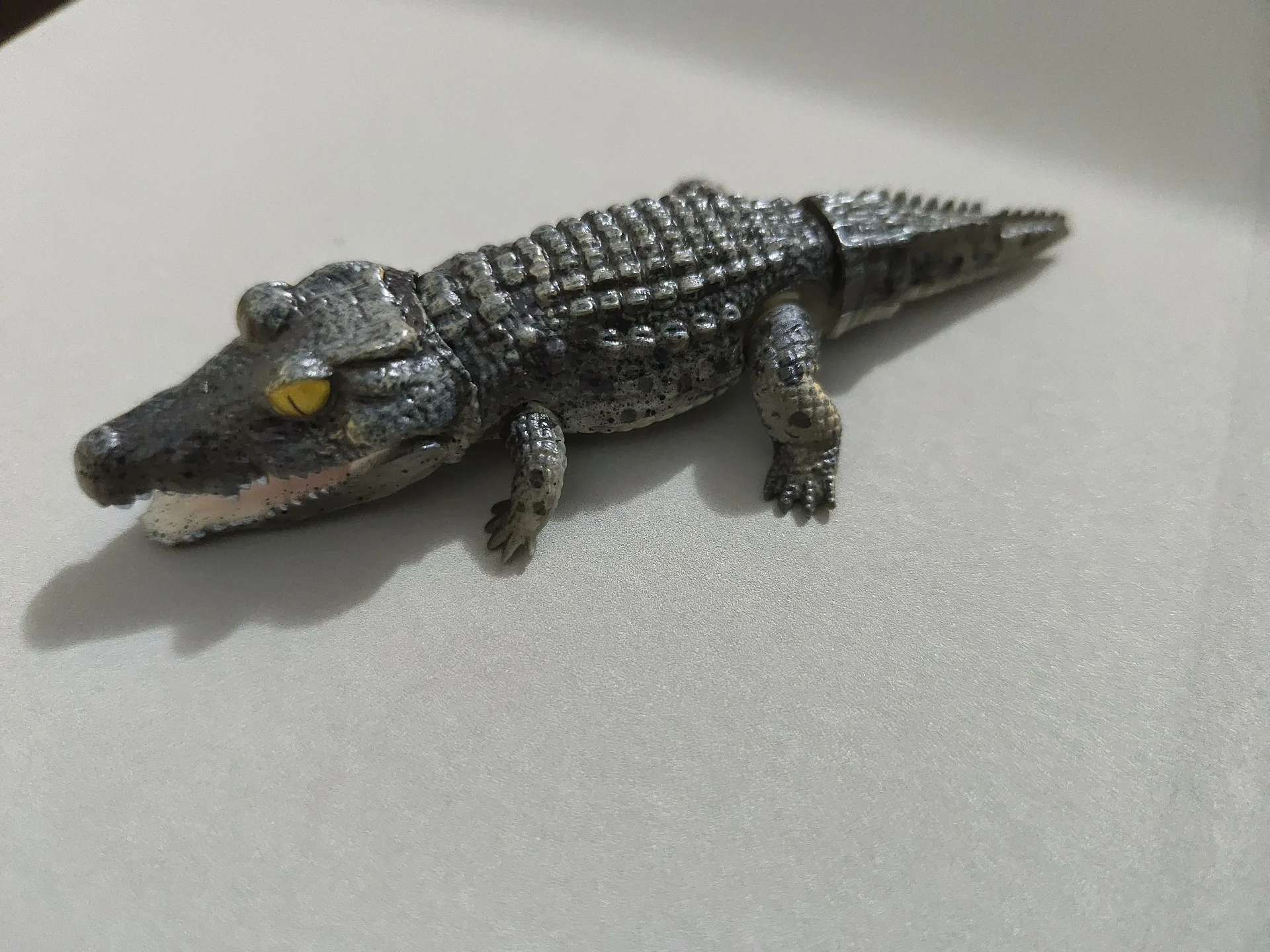 バンダイ生物ステレオワニナイルワニロングスノートワニ彫刻本物のアクションフィギュアモデル