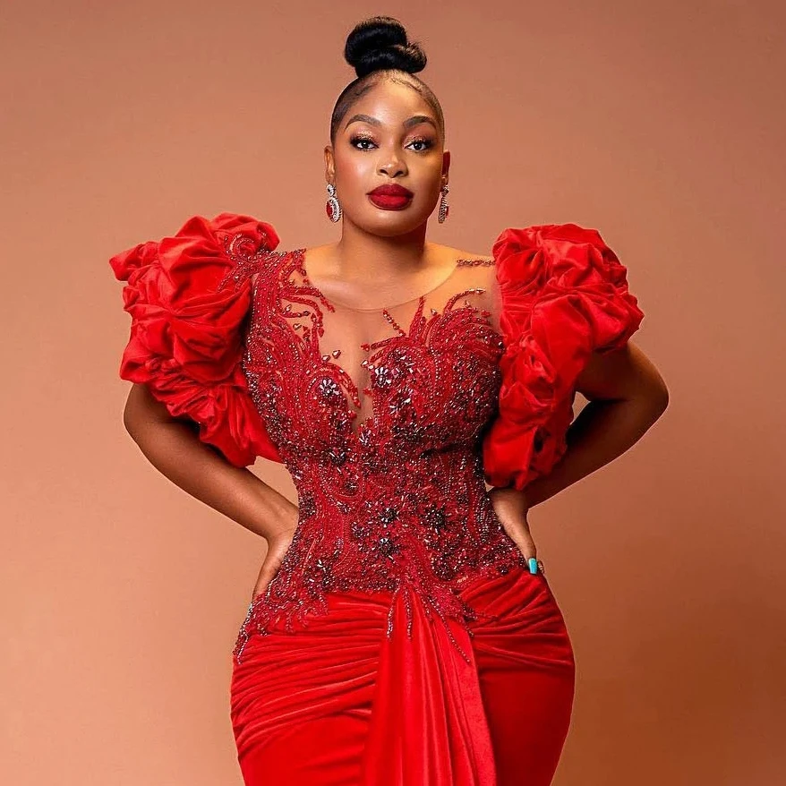 Plus Size African Red Velvet Evening Dresses with Ruffled Puff Sleeves Beaded Mermaid Prom Gown Aso Ebi Wedding Reception Dress