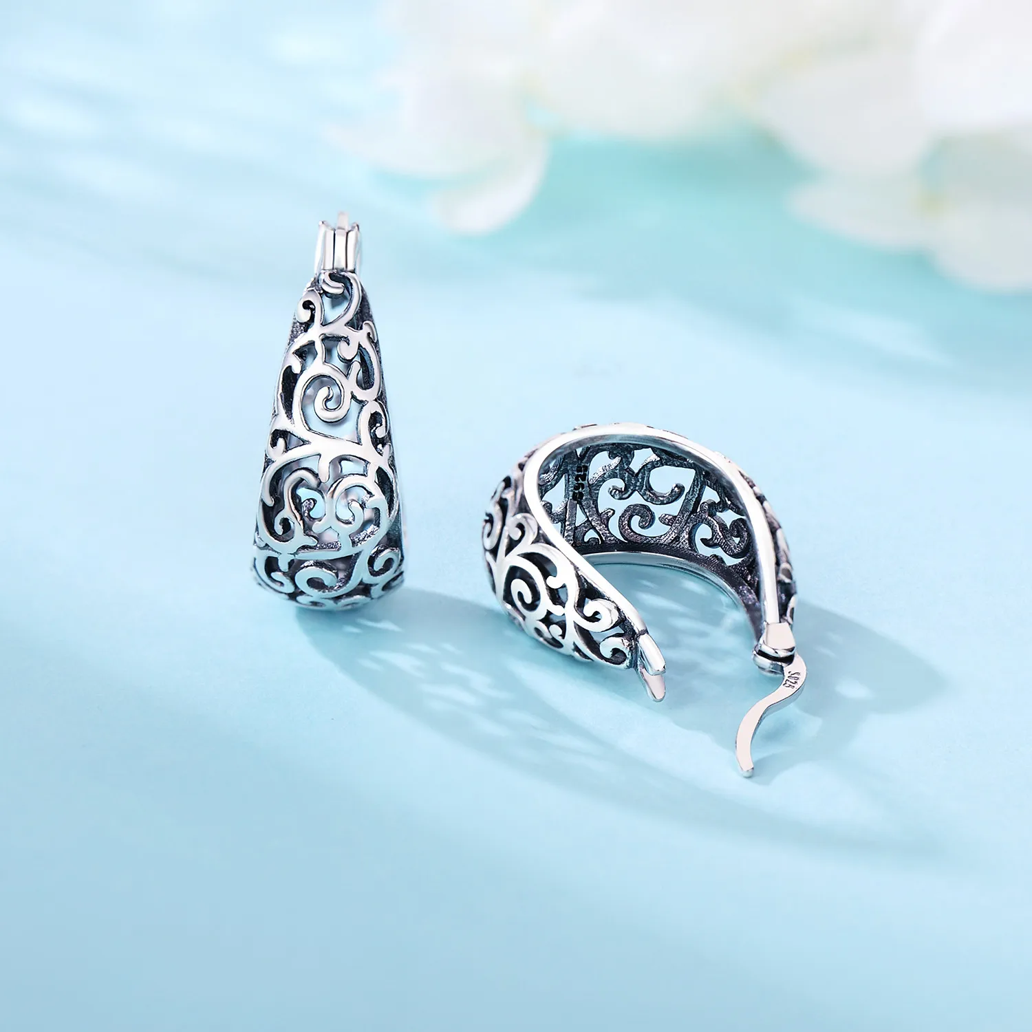 Original 925 Sterling Silver Classic Hollow-out Versatile Hoop Earrings for Women Fine Retro Jewelry Wedding Birthday Party Gift