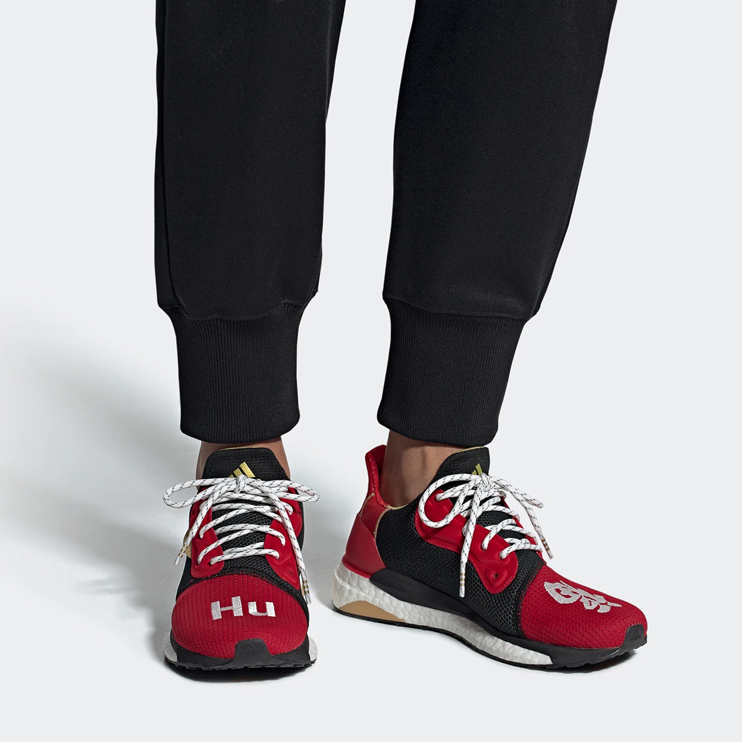 

Adidas genuine SOLAR HU GLIDE co branded men's and women's running shoes EE8701