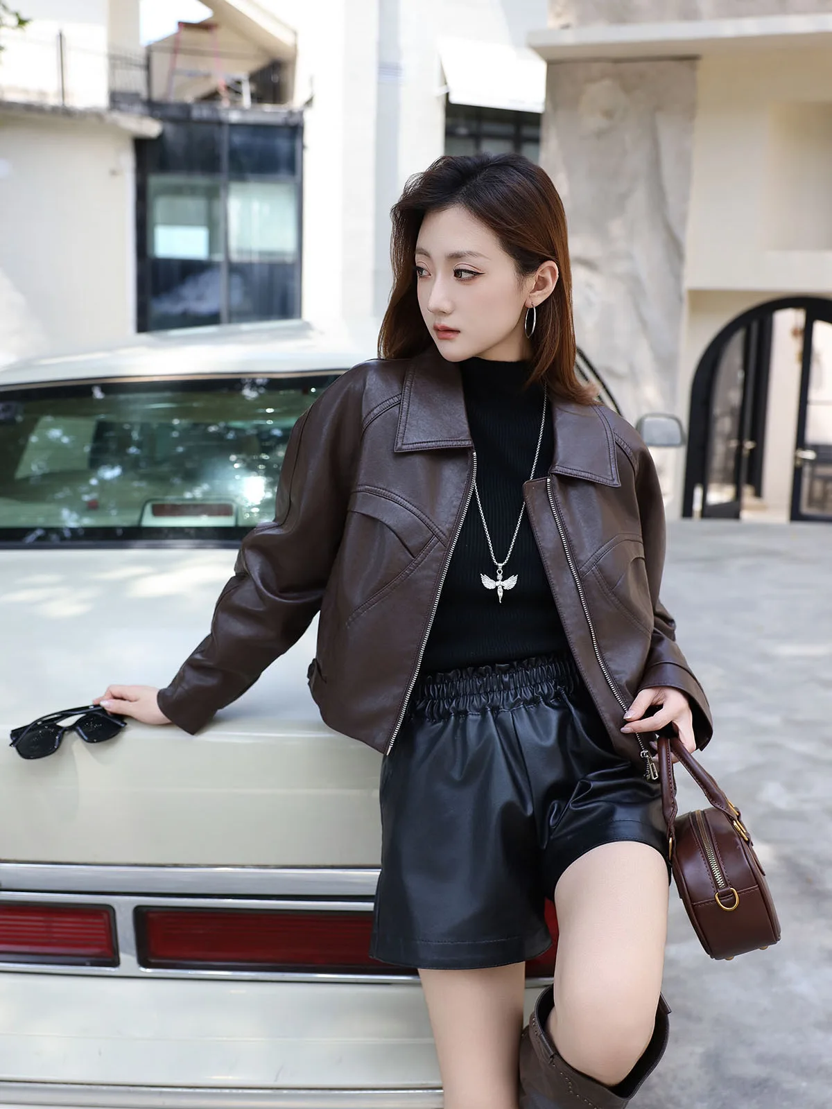 Autumn new retro short leather jacket women's Korean version slim fit plaid lapel washed PU motorcycle leather jacket