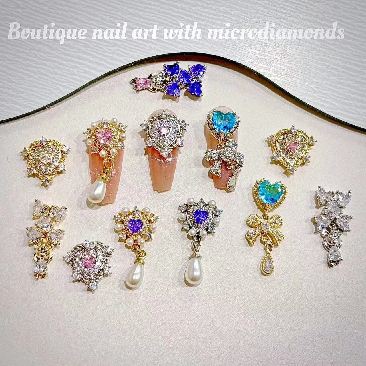 KANIU Perle Anhänger Zirkon Nagel Bunte Herz Bogen Diamant Nagel DIY Nagel Dekoration Luxus Zubehör Nail art Charms