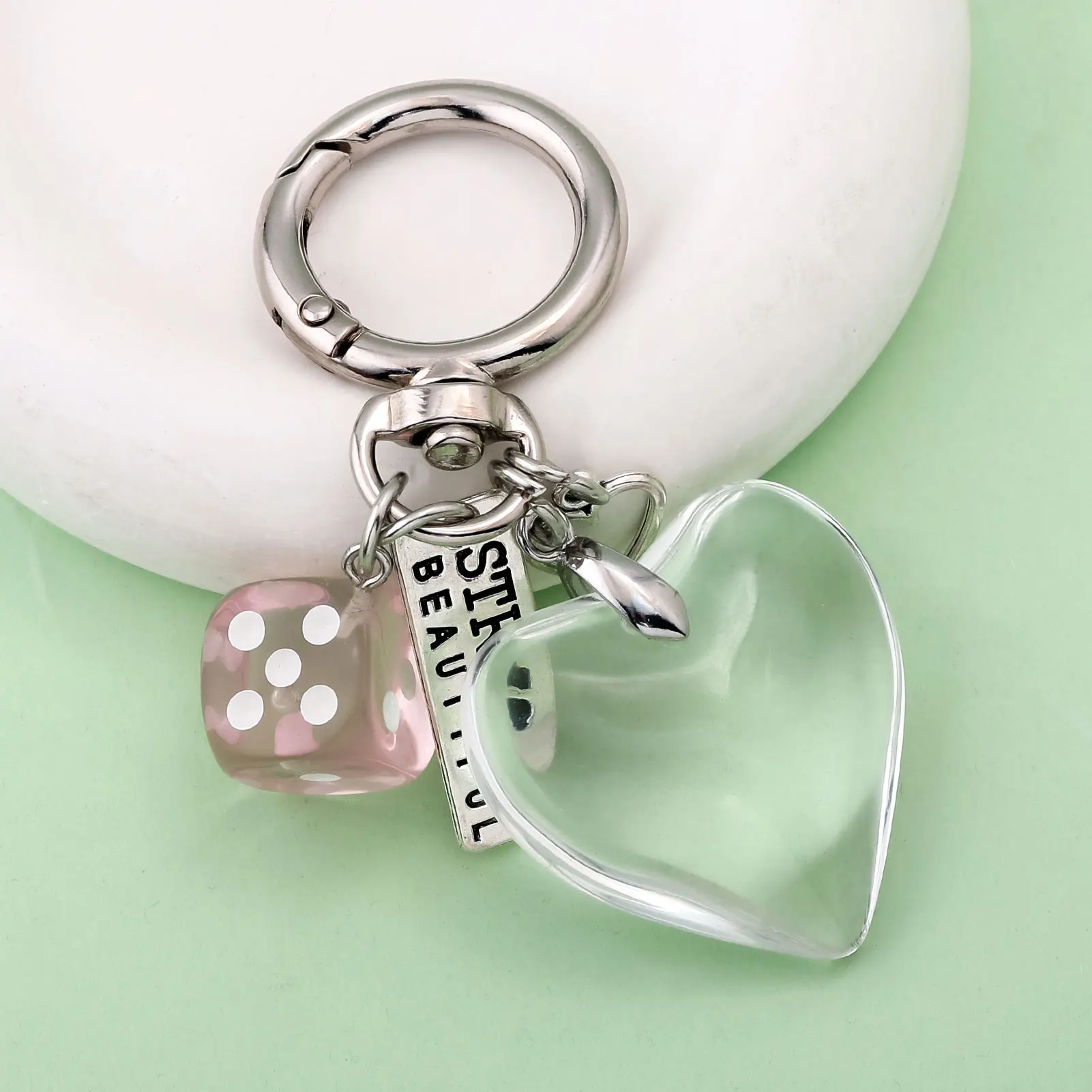 Y2K الأحمر القلب أبيض وأسود النرد المفاتيح هدية عيد الحب حقيبة المحفظة سحر سيارة القوطية لطيف مفتاح سلسلة مجوهرات اكسسوارات #6