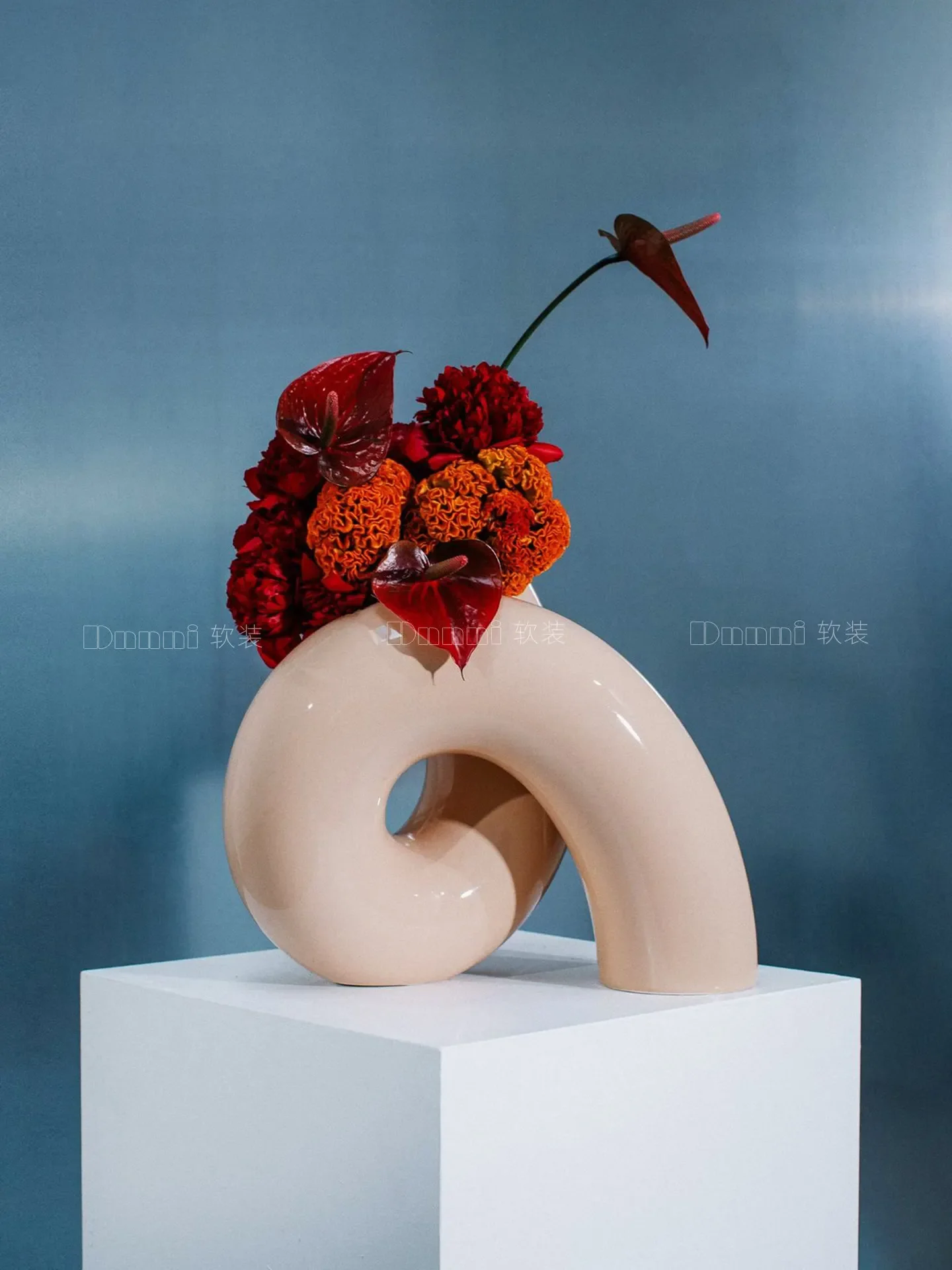 Original design Soft color flower ornament Living room dining room flower arrangement vase Dried flower model room Exhibition