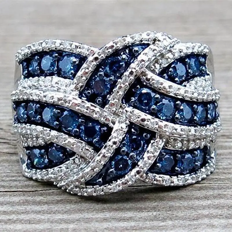 Huitan Bezaubernder Damenring mit Kreuz-Design, wunderschöner, voller, heller CZ-Stein, Party-Damen-Finger-Hochzeitsaccessoires, eleganter, trendiger Schmuck