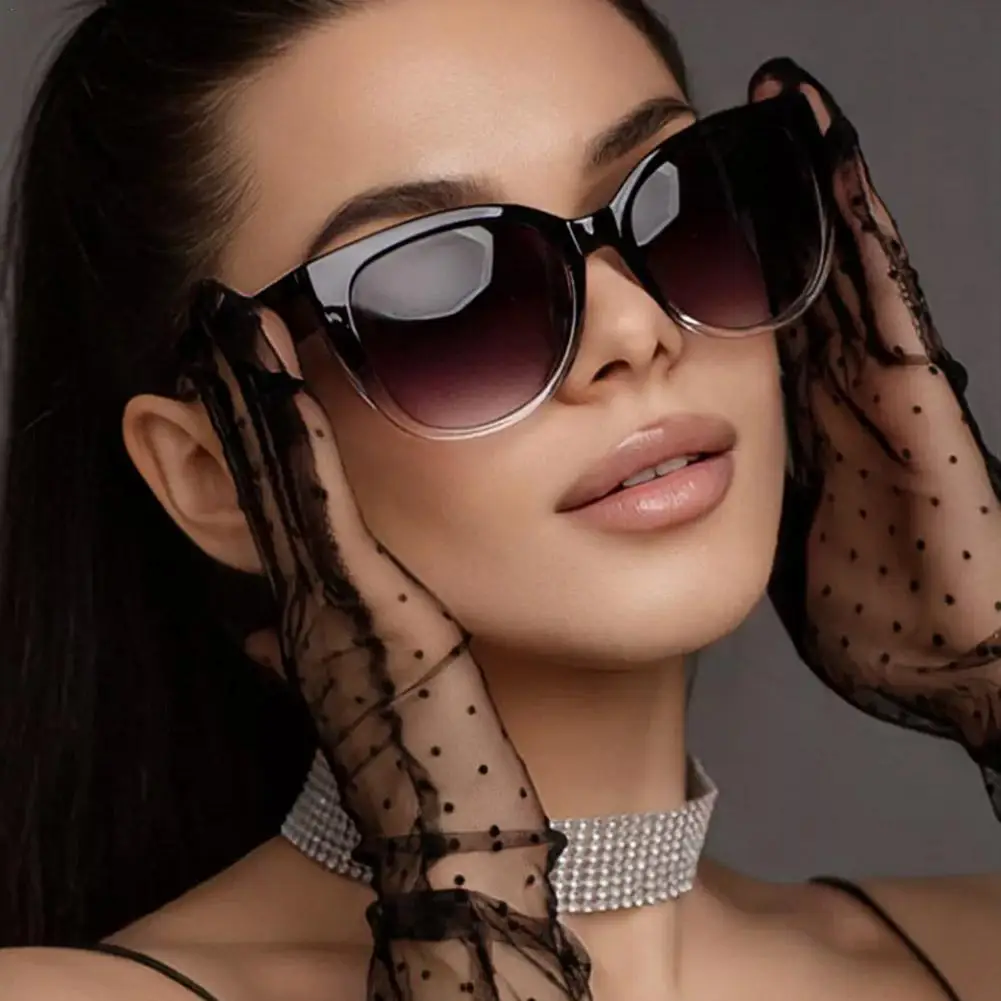

Retro Fashion Cat Eye Sunglasses Women Brand Sun Glasses Gradient Lens Simple Wide Leg Design Unisex Cateye Female Shades UV400