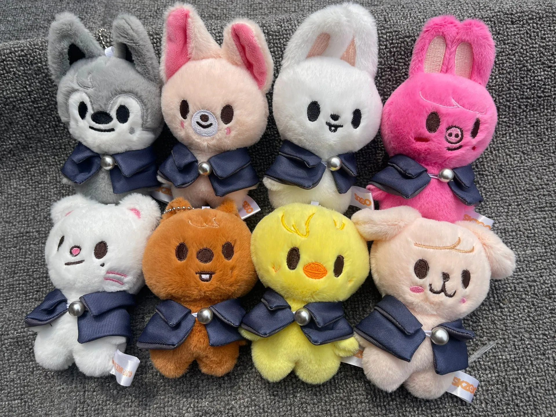 Nowy SKZOO Stray Children Pluszowy Brelok Zabawka Kreskówkowa Lalka Zwierzęca Mała Zawieszka Pluszowa Zabawka Zawieszka do Torby Prezent na Święta dla Dzieci