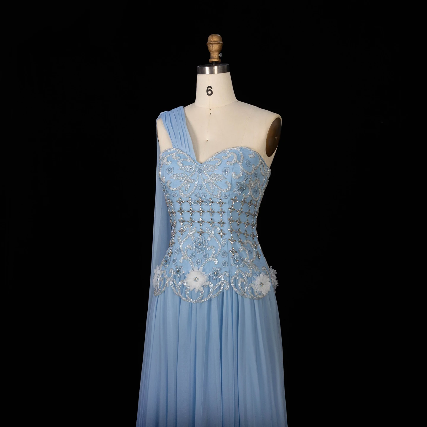 Sharon Said Elegantes Blaues Chiffon-Abendkleid, Einschultriges, Handbesticktes 3D-Blumenkleid für Hochzeitsfeier, SS285, Maßanfertigung – Detail 6