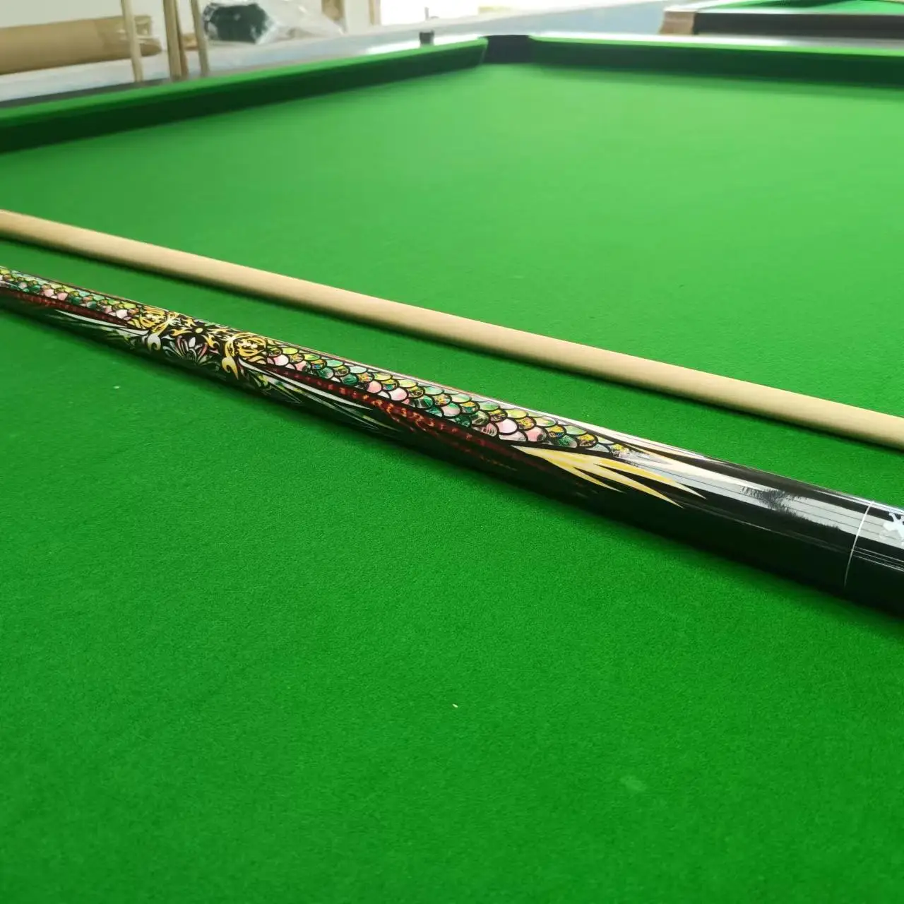 

Maple Pool Cue 13mm Strong Joint Durable American Billiards Stick for Precision Play