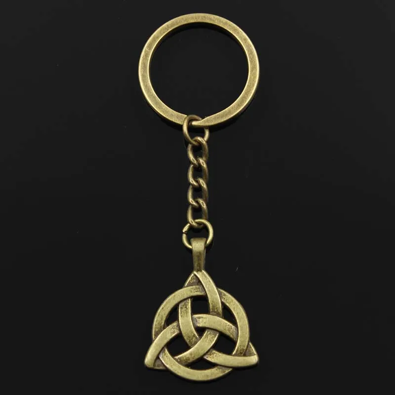 Fashion Keychain 35x27mm Knot Amulet Pendants DIY Men Jewelry Car Key Chain Ring Holder Souvenir For Gift