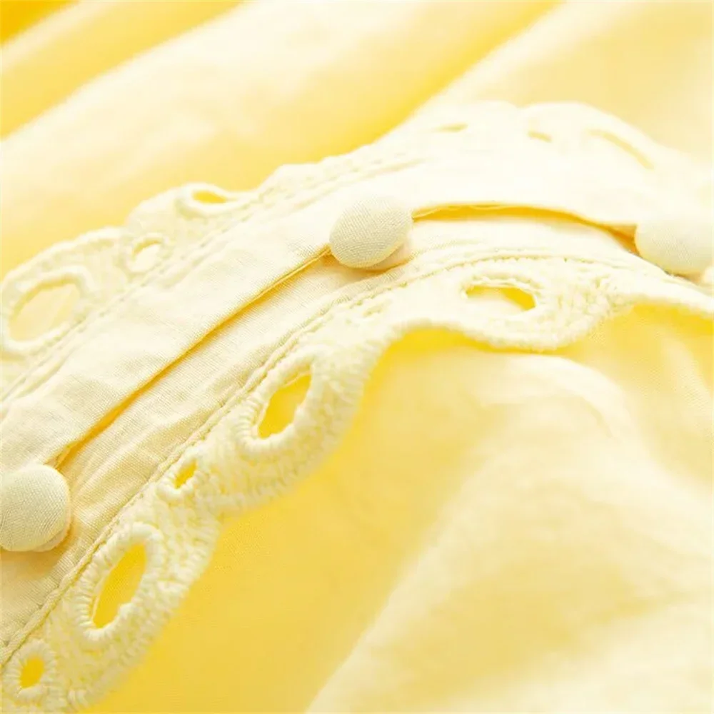 2025 Autumn new European and American style women's clothing fashion simple and versatile solid color lace trimmed top