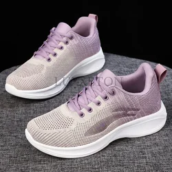 Scarpe vulcanizzate da donna primavera nuovo stile sport e tempo libero suola morbida scarpe vulcanizzate stringate in rete traspirante per le donne