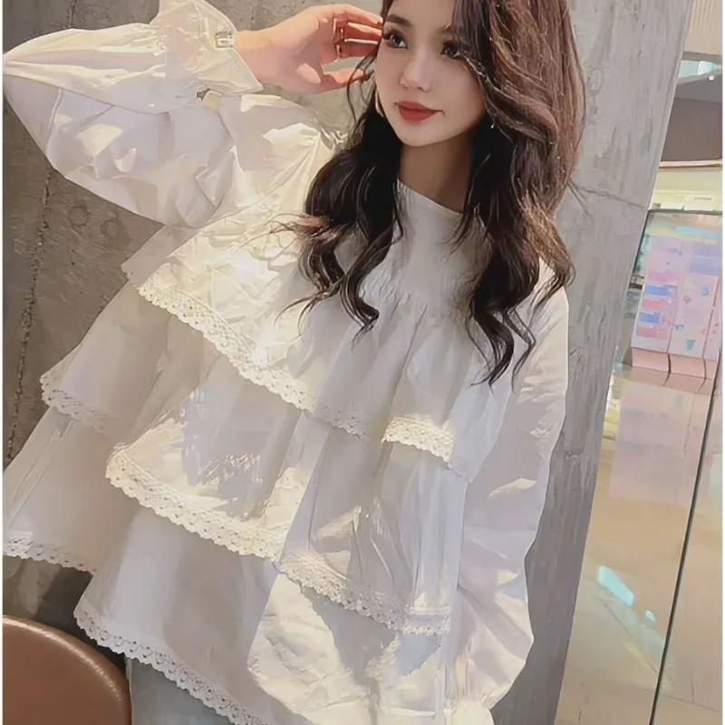 Chemisier blanc à manches longues pour femmes, col rond, volants à plusieurs niveaux, bordure en dentelle, haut ample et décontracté en mousseline de soie